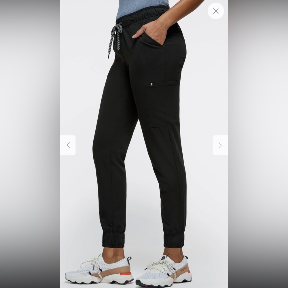 Jaanu black scrub pants